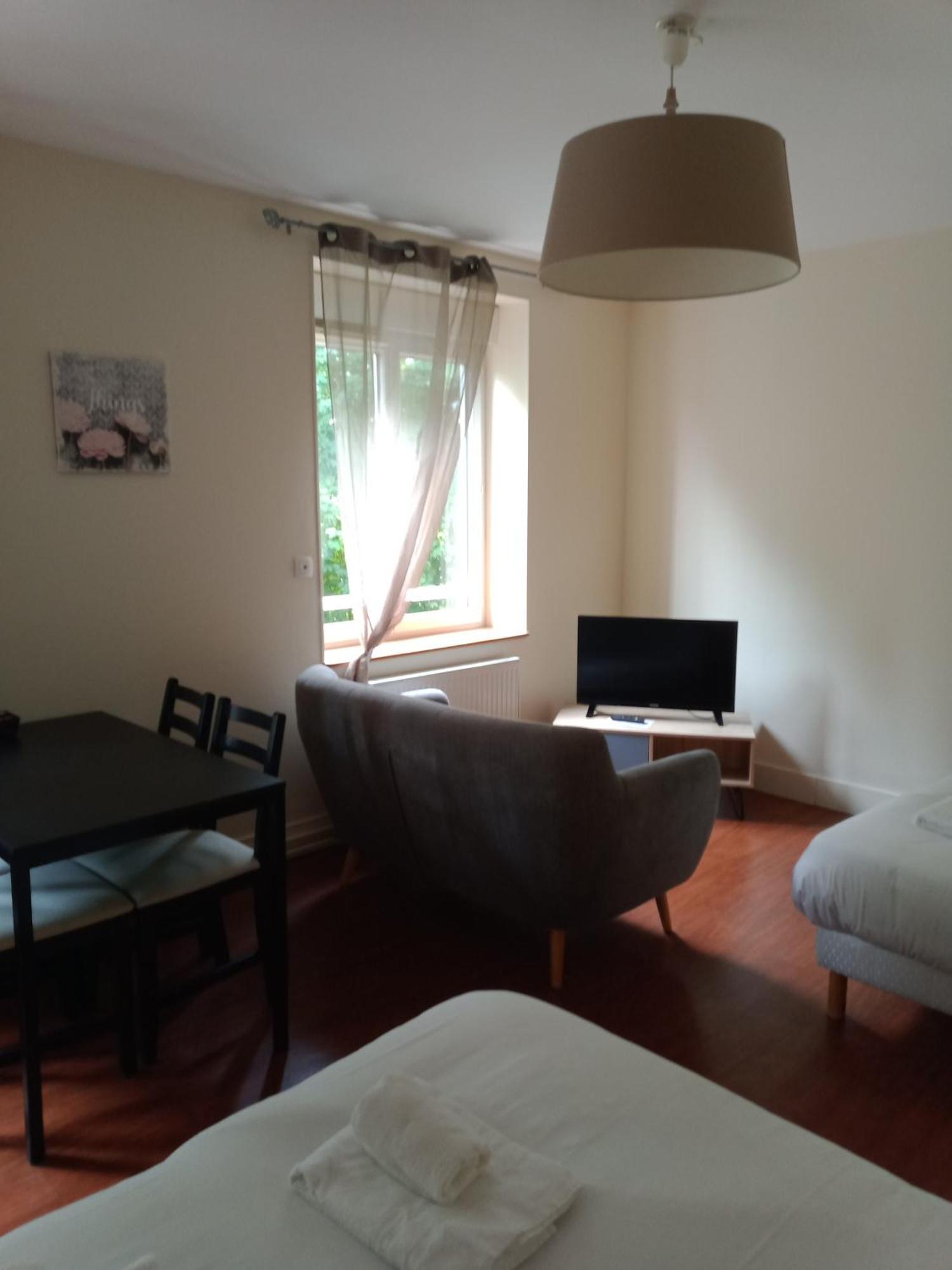 Residence La Providence Zenao Lisieux Buitenkant foto