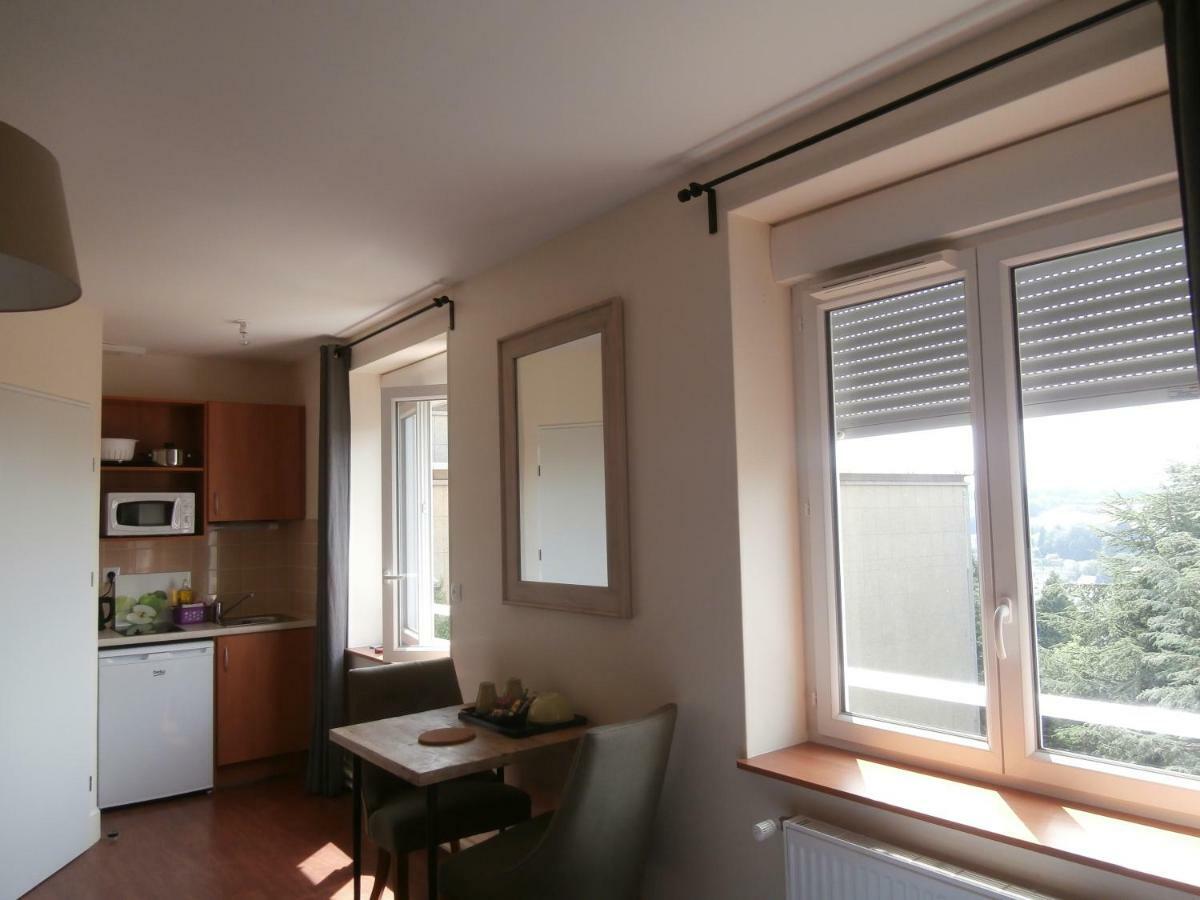 Residence La Providence Zenao Lisieux Buitenkant foto